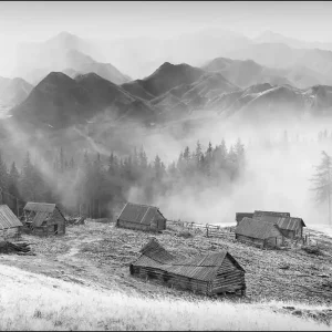 Do wyczerpania zapasów Fototapeta Góry Czarno-Biała