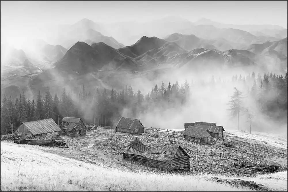 Do wyczerpania zapasów Fototapeta Góry Czarno-Biała