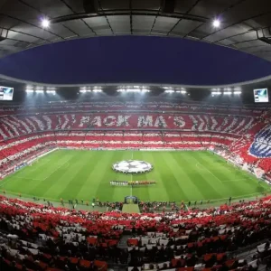 Rabat FotoTAPETA flizelinowa 5426-8 FCB Stadion Choreo