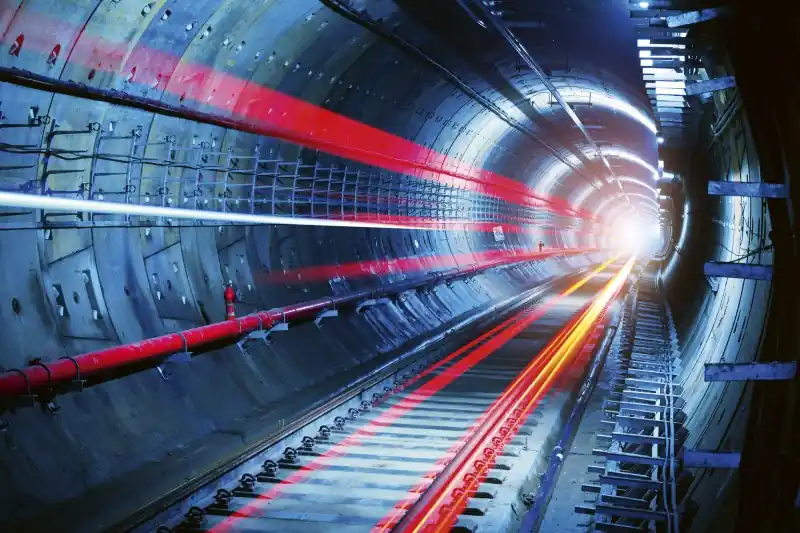 Ostatnia szansa FotoTAPETA na flizelinie MS-5-0267 TUNNEL