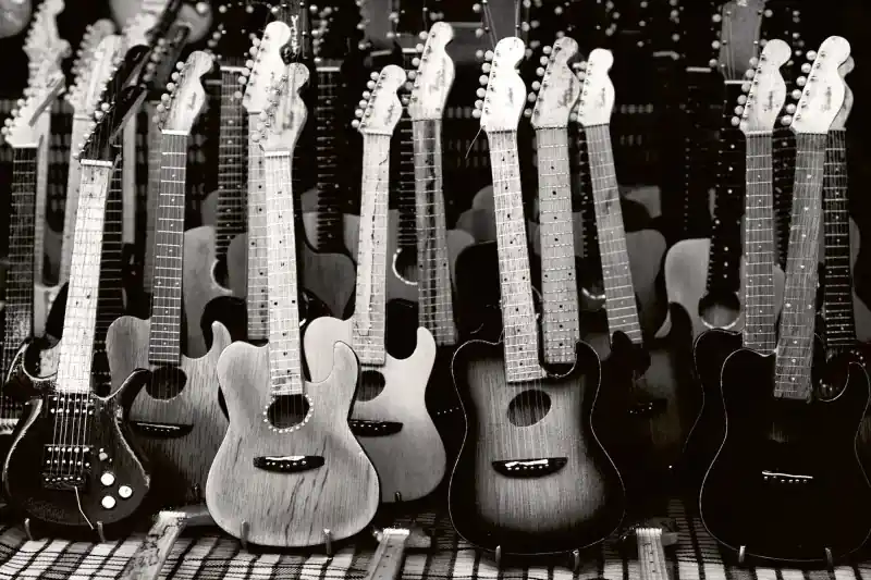 Rabat FotoTAPETA na flizelinie MS-5-0303 GUITARS COLLECTION