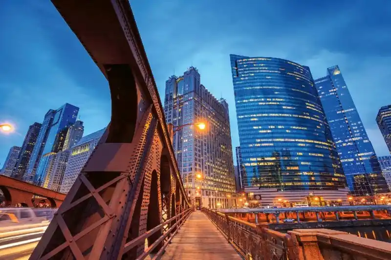 Łatwy zwrot Fototapeta na Flizelinie MS-5-0640 Downtown Chicago 375 x 250 cm