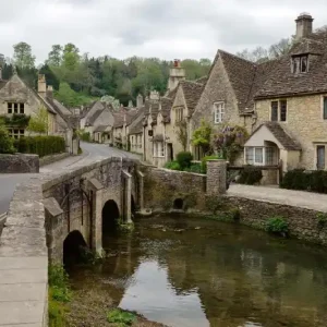 Zamów dziś Fototapeta na Flizelinie MS-5-0649 Cotswold village 375 x 250 cm