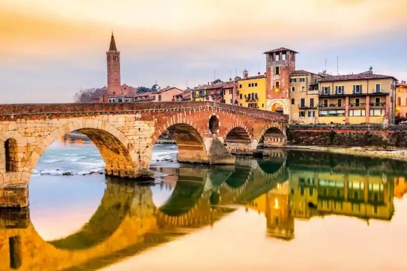 Fototapeta na Flizelinie MS-5-0660 Ponte di Pietra 375 x 250 cm Darmowy zwrot