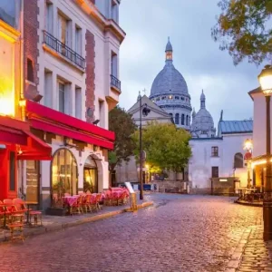 Zniżka Fototapeta na Flizelinie MS-5-0711 dzielnica Montmartre 375 x 250 cm