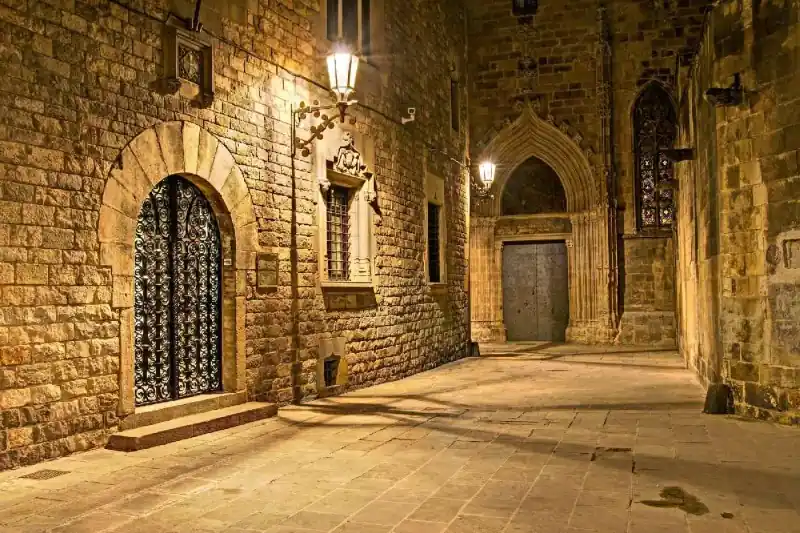 Taniej Fototapeta na Flizelinie MS-5-0721 Dzielnica Gotycka Barcelona 375 x 250 cm