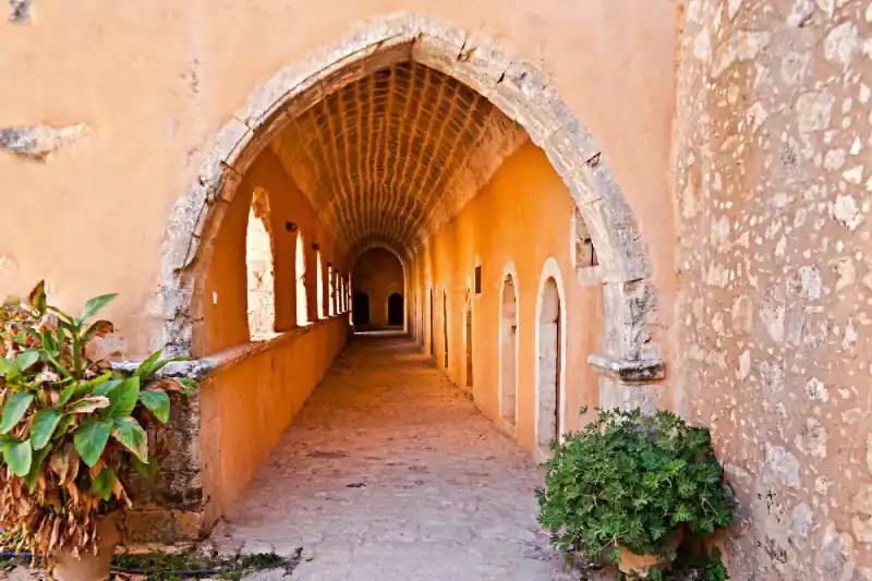 Dostępne od ręki Fototapeta na Flizelinie MS-5-0732 Klasztor Arkadi 375 x 250 cm
