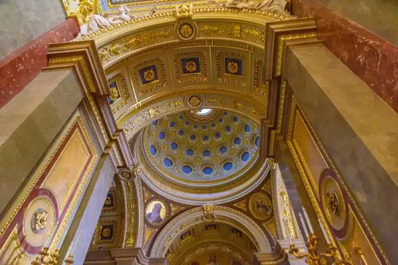 Fototapeta na Flizelinie MS-5-0968 Nitro basilica 375 x 250 cm Taniej