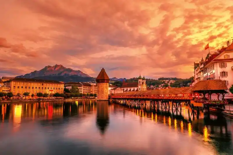 Cena promocyjna Fototapeta na Flizelinie MS-5-1063 Kapellbrücke, Lucerna II. 375 x 250 cm