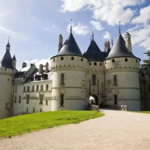 Wyjątkowa oferta Fototapeta na Flizelinie MS-5-1080 Zamek Chambord II. 375 x 250 cm