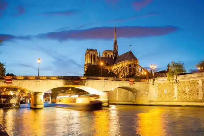 Fototapeta na Flizelinie MS-5-1143 Notre-Dame III. 375 x 250 cm Nie przegap
