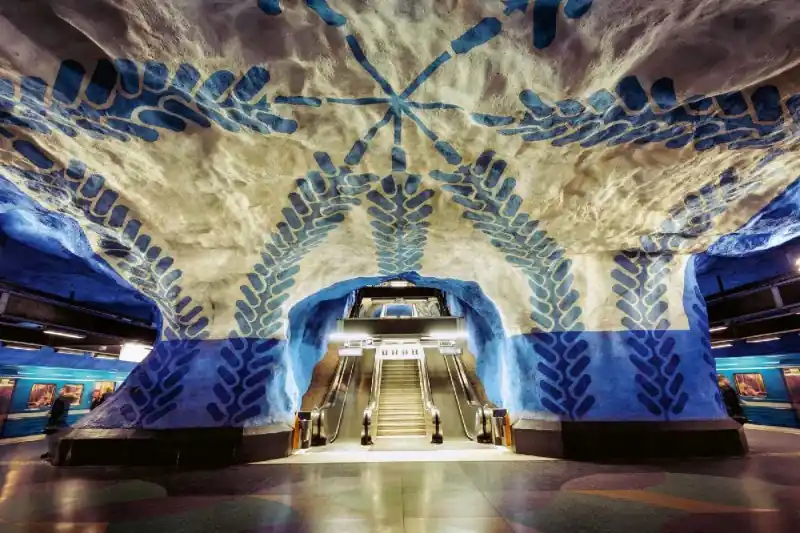 Zamów teraz Fototapeta na flizelinie MS-5-2818 Kolorowa architektura 375 x 250 cm