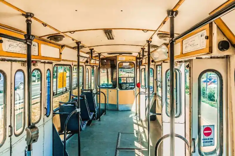 Fototapeta na flizelinie MS-5-2918 Wnętrze tramwaju retro 375 x 250 cm Tylko do końca tygodnia