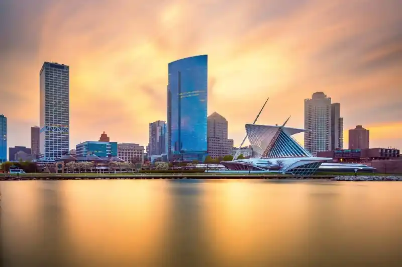 Fototapeta na flizelinie MS-5-2948 Downtown Milwaukee 375 x 250 cm Tani