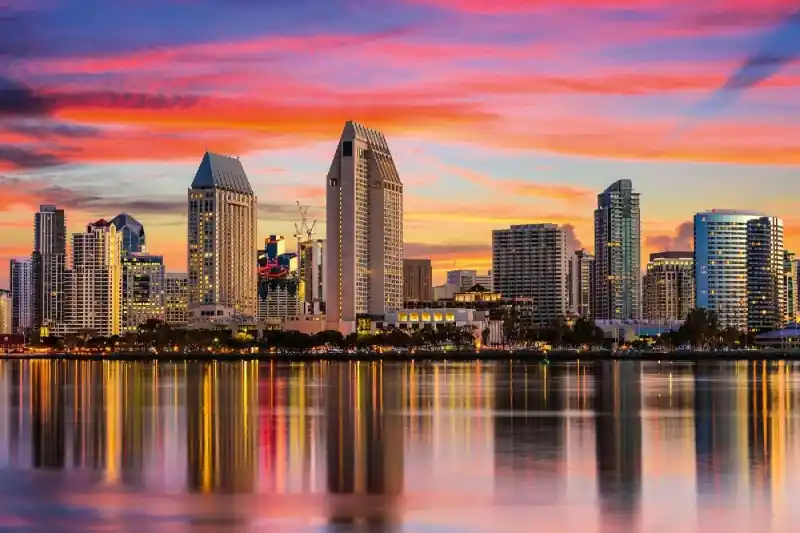 Fototapeta na flizelinie MS-5-2951 Centrum San Diego 375 x 250 cm Niska cena