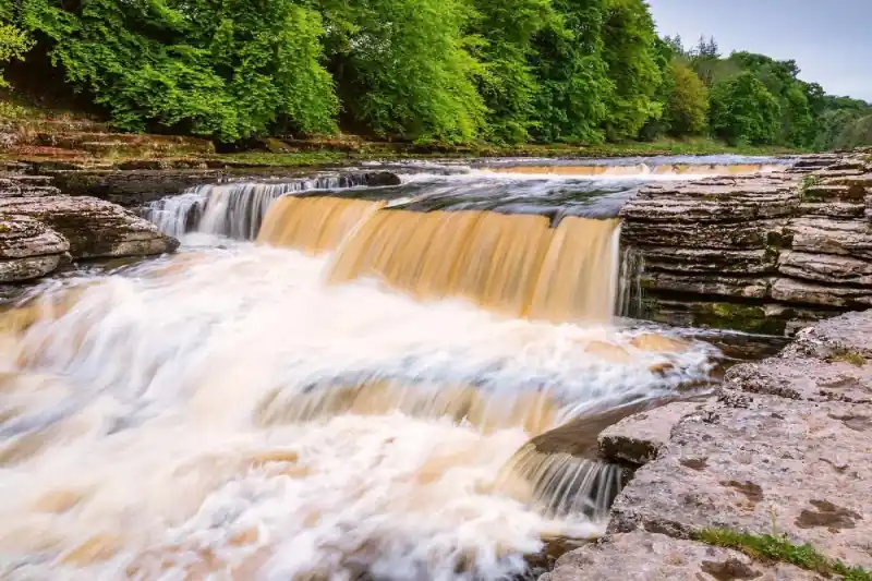 Oferta limitowana Fototapeta na flizelinie MS-5-3159 Aysgarth Falls, Yorkshire 375 x 250 cm