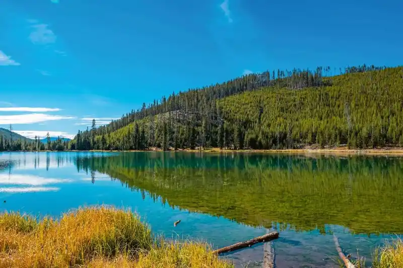 Kup online Fototapeta na flizelinie MS-5-3044 Jezioro w Yellowstone 375 x 250 cm